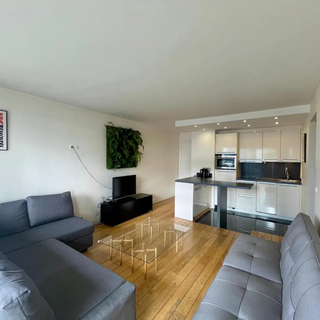 Photograph of Appartement Montparnasse 3