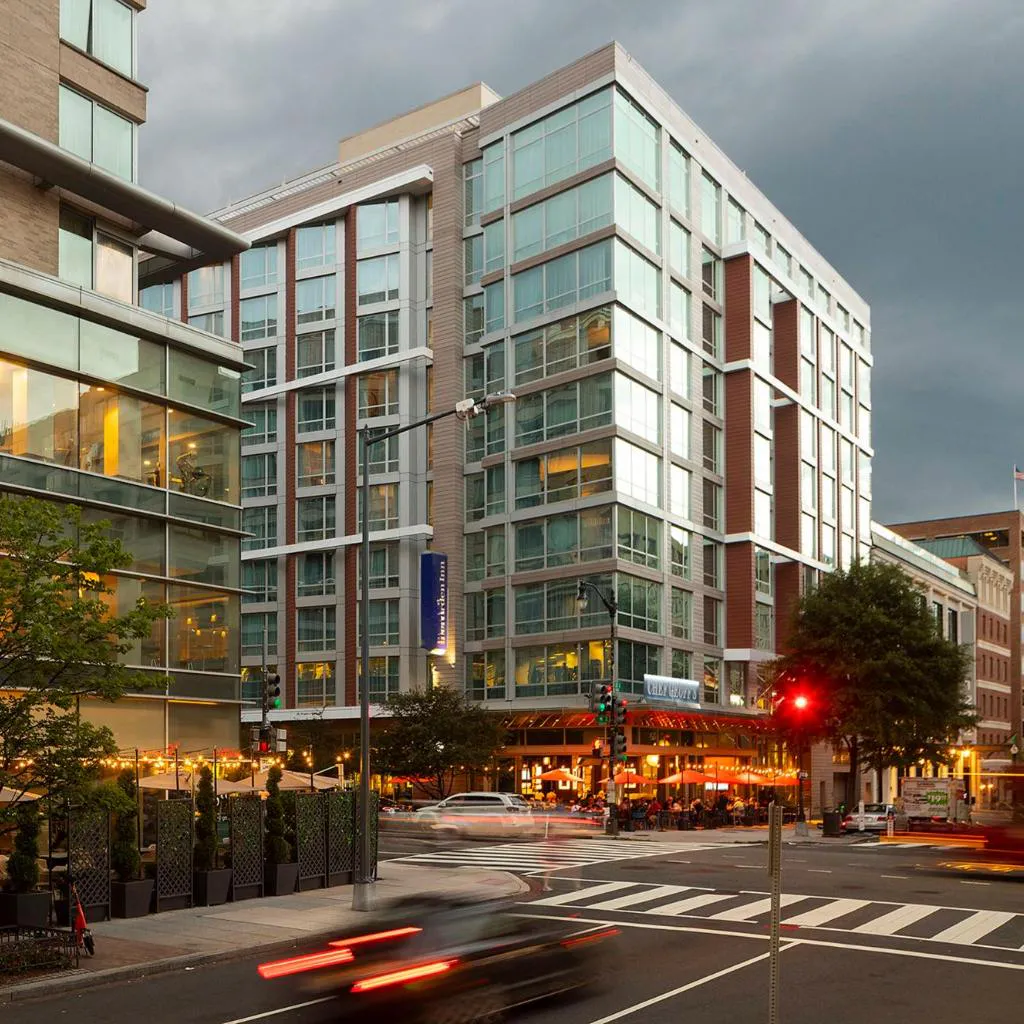 Photograph of Hilton Garden Inn Washington DC/Georgetown Area
