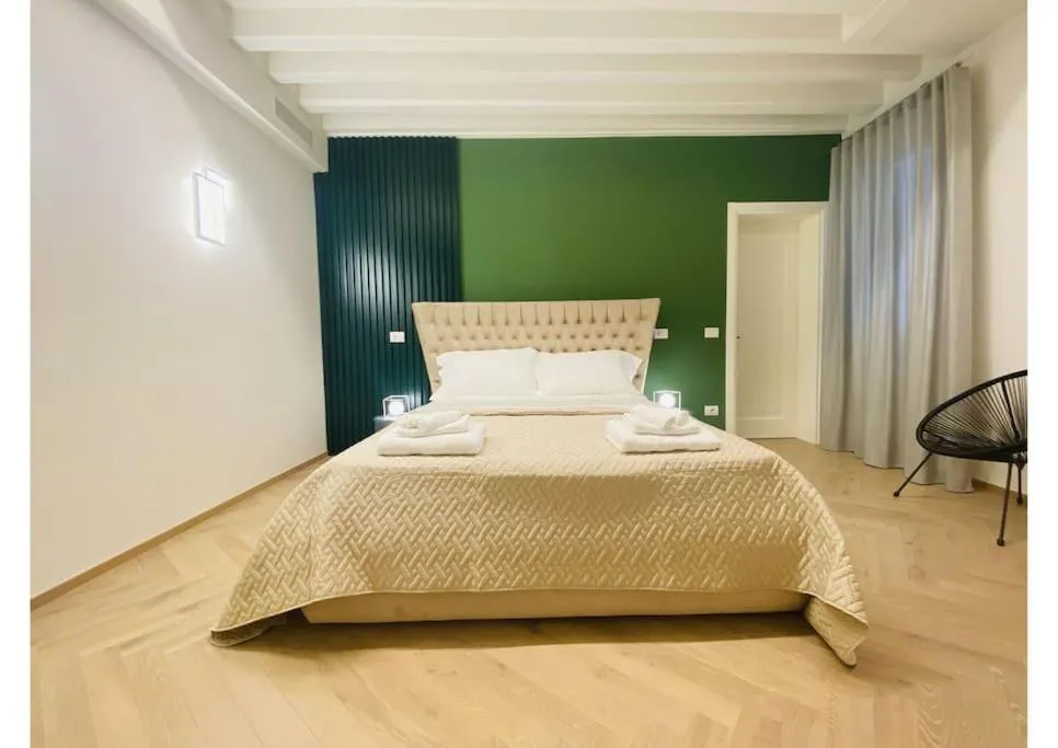 Photograph of Sweet Time Venice, Luxury San Marco Frezzaria apt!