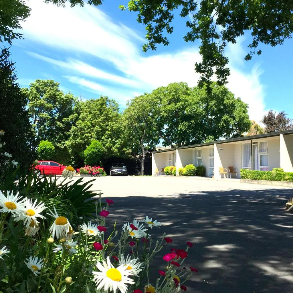 Photograph of Ashleigh Court Motel-Christchurch Hagley Park