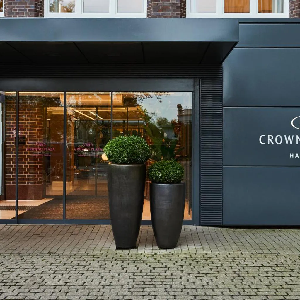 Photograph of Crowne Plaza Hamburg-City Alster by IHG