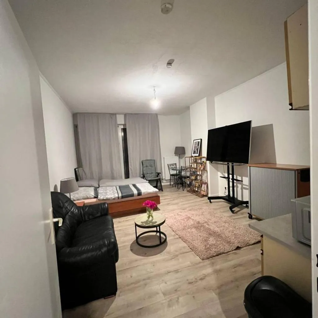 Photograph of simple apartment1