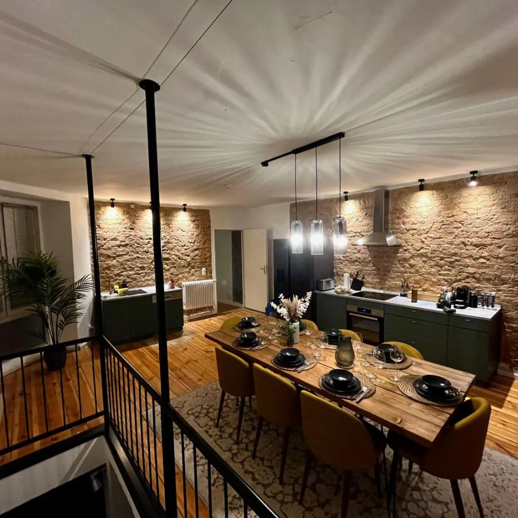 Photograph of Cozy Voyage - Stylish 135m2 for up to 9 people in Kudamm