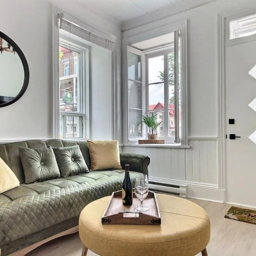 Photograph of 2BR - Hot Tub & 2 Parking - 8 min to Old Quebec