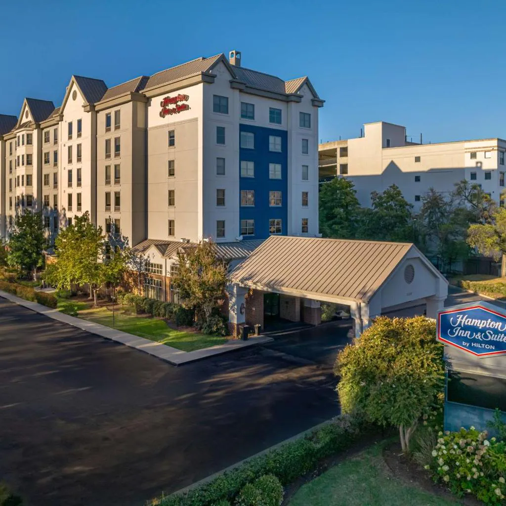 Photograph of Hampton Inn & Suites Nashville-Vanderbilt-Elliston Place