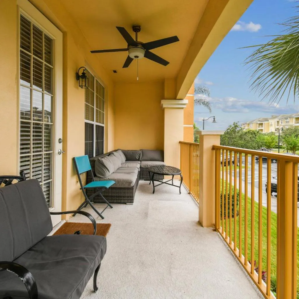 Photograph of Spacious 3BR Apartment Near Universal