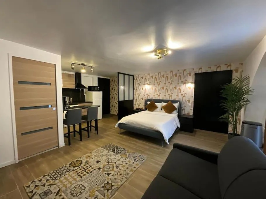 Photograph of KS Paris studio appart near station Gare du Nord and gare de l Est