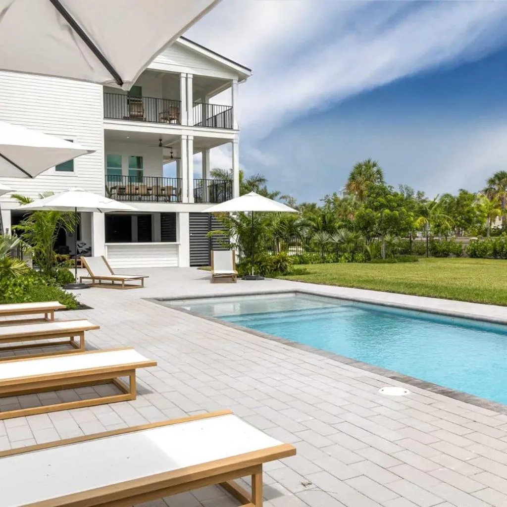 Photograph of The Ebberly House - Amazing Pool in Gated Community