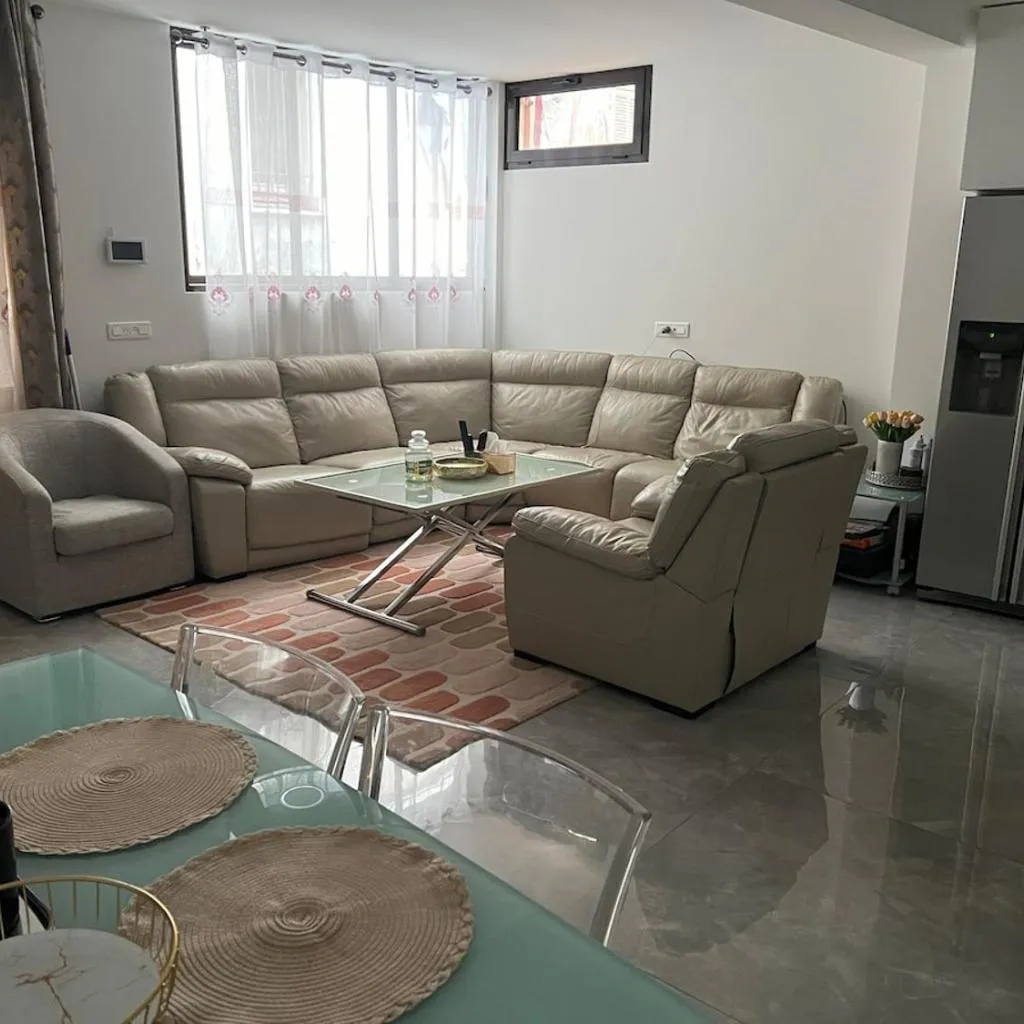Photograph of Cosmina Residence