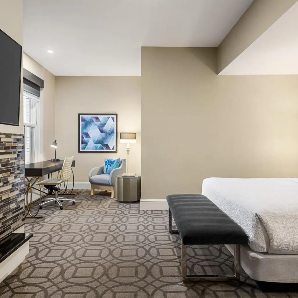 Photograph of Magnolia Hotel Denver, a Tribute Portfolio Hotel