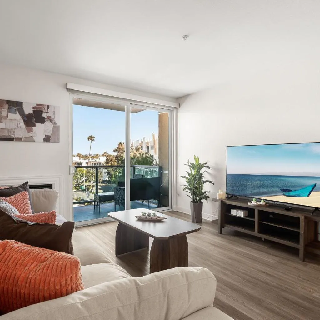 Photograph of Modern Marina View Apt Walk to Beach & Dining