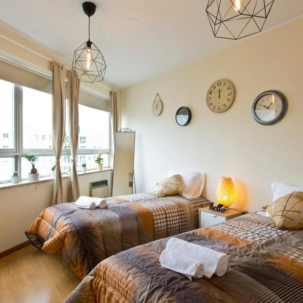Photograph of Host Wise - Spacious Trendy Flat w Netflix - Central Location