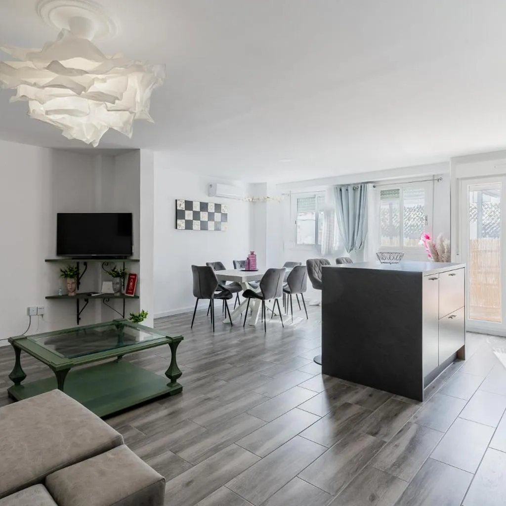 Photograph of Modern 2BR Apartment with Terrace in Valencia