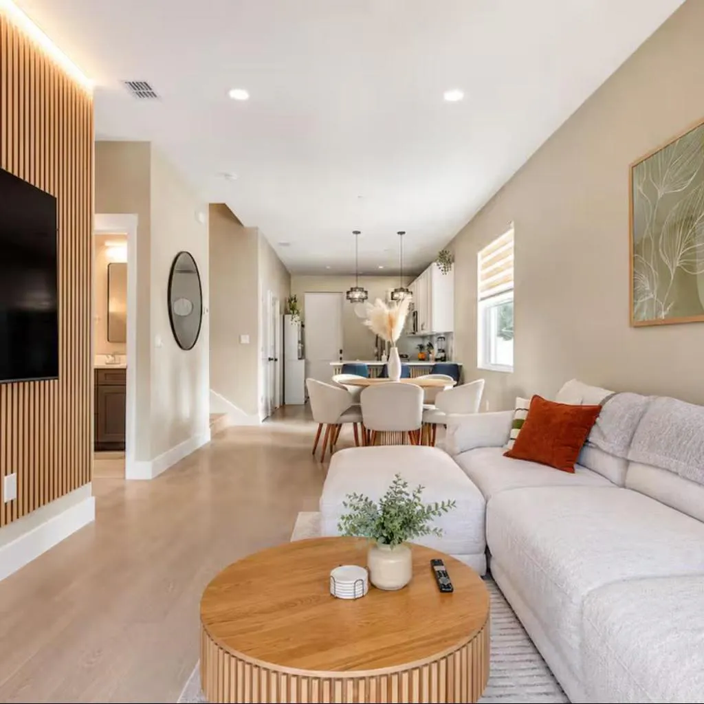 Photograph of 4 Bedroom House West Tampa Sleeps 12 Private Backyard Near Midtown and Downtown Pet Friendly