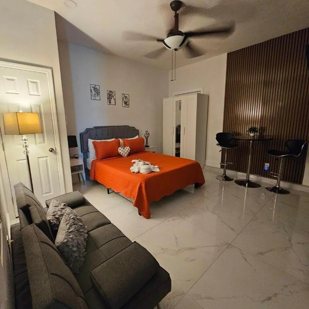 Photograph of Romantic Suite