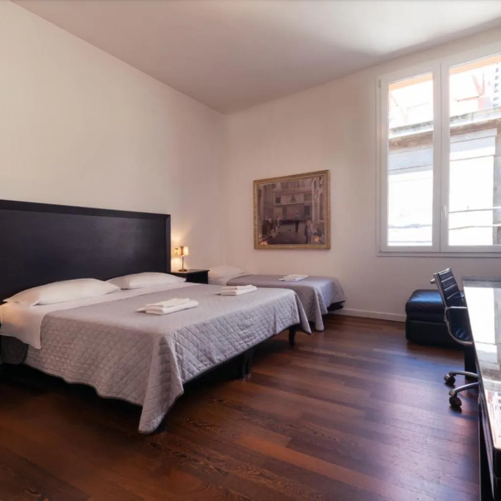 Photograph of B&B Parigi