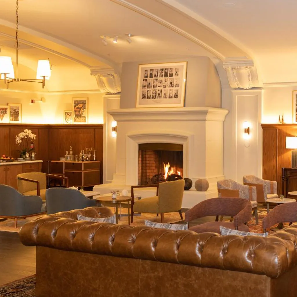 Photograph of Harbor Court Hotel