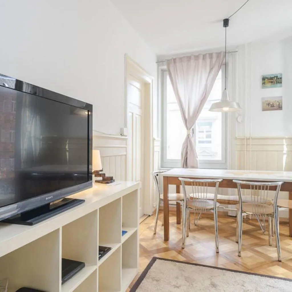 Photograph of Mi Casa es su Casa
