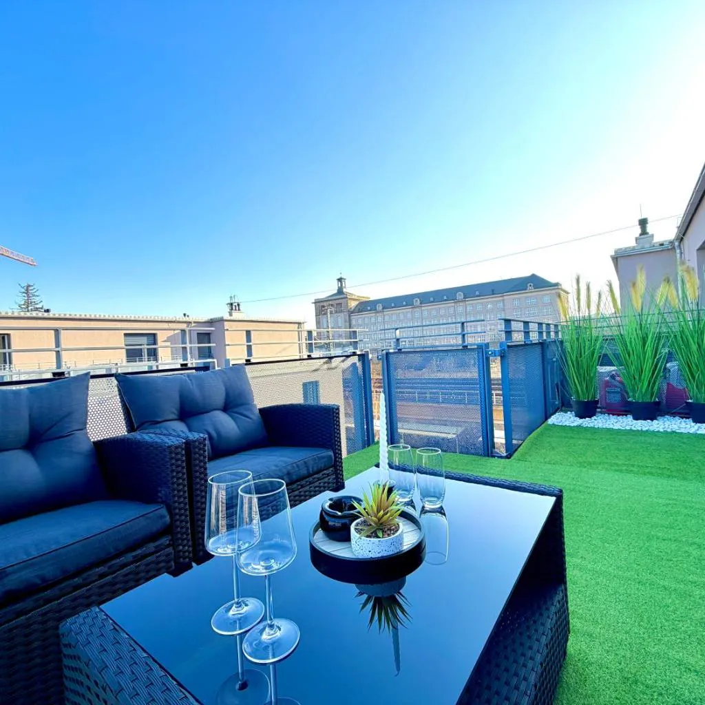 Photograph of Rooftop Apartment Dresden-MZ1