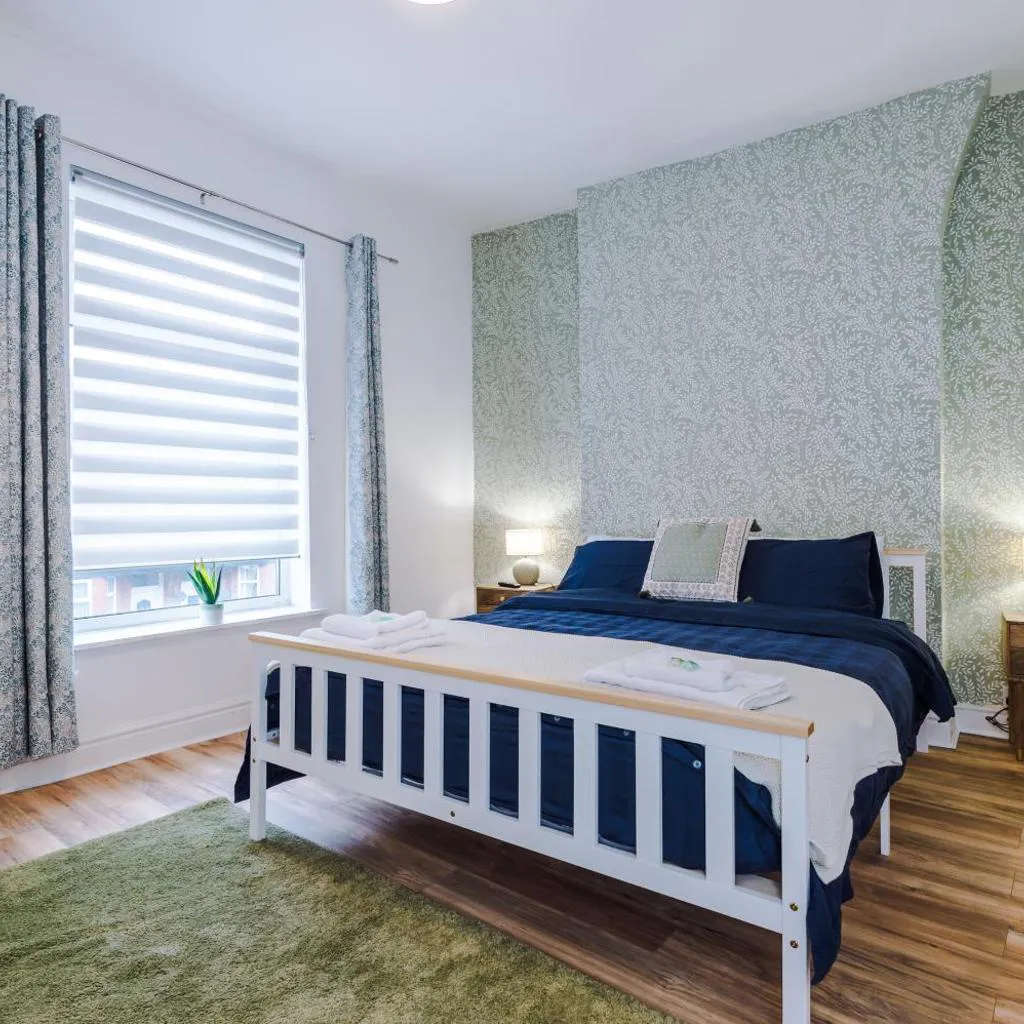 Photograph of 4 Bedroom Victorian House