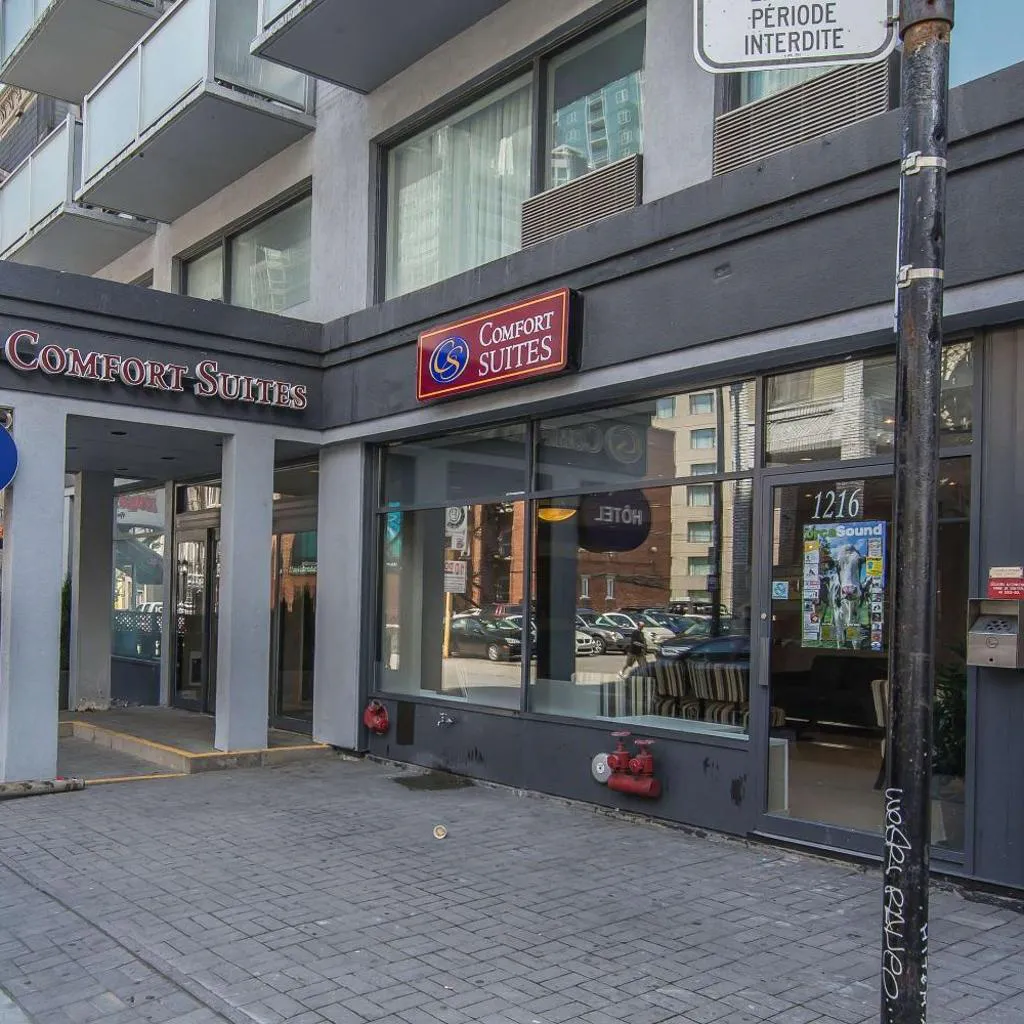 Photograph of Comfort Suites Downtown