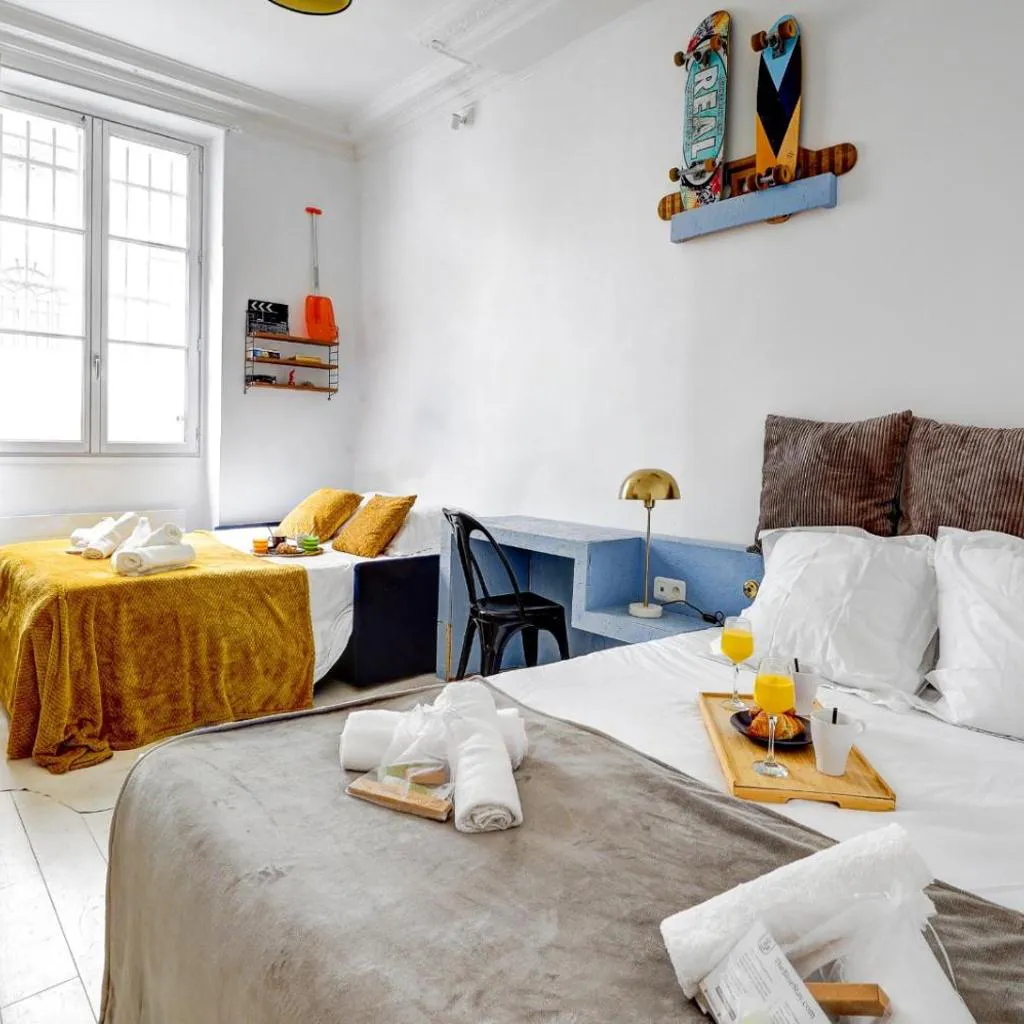 Photograph of Bluestay 222 - Appartement au centre de Paris