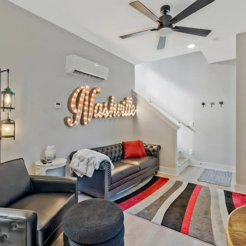 Photograph of 10 Min Drive Downtown, Roof Deck, Pet Friendly