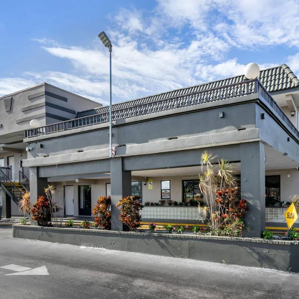 Photograph of Rodeway Inn Clearwater-Dunedin