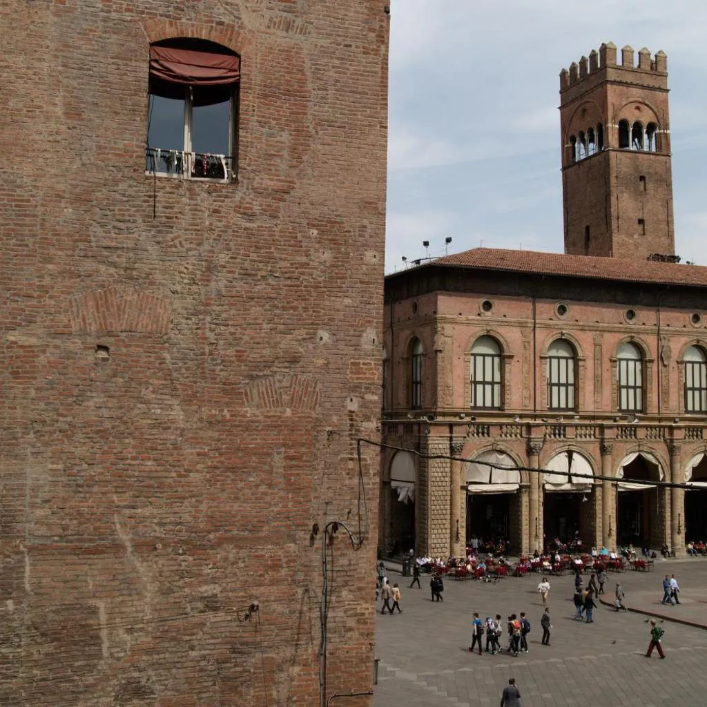 Photograph of Casa Isolani Guest House Piazza Maggiore 1