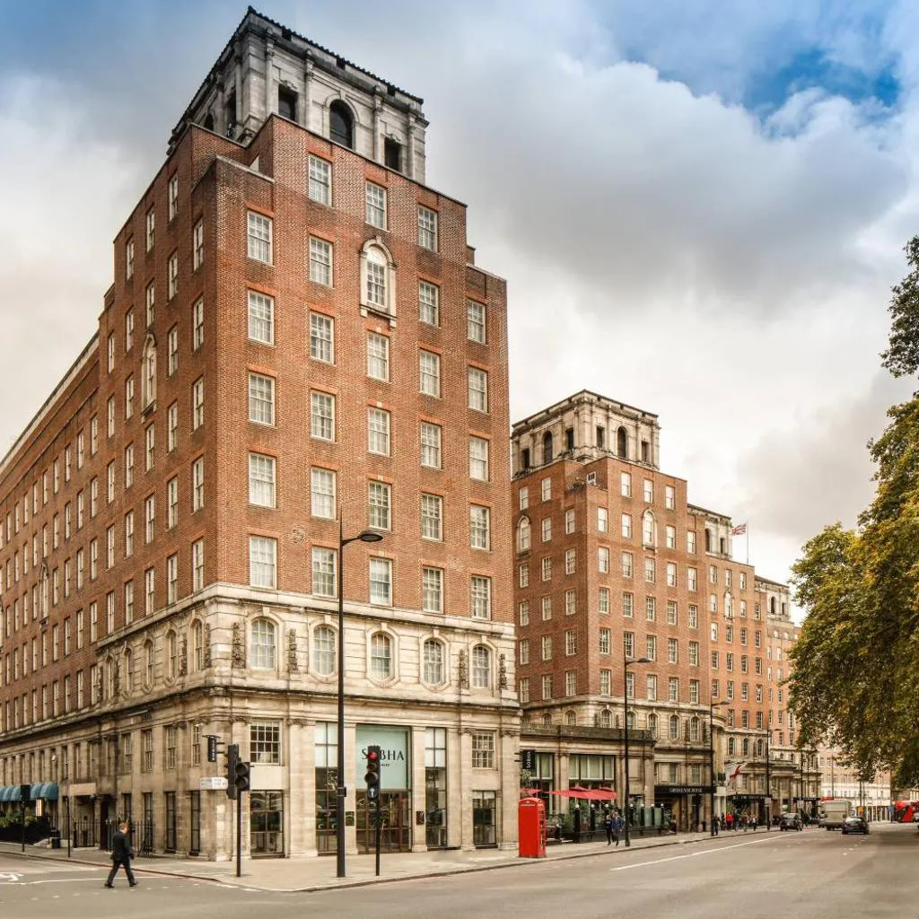 Photograph of JW Marriott Grosvenor House London