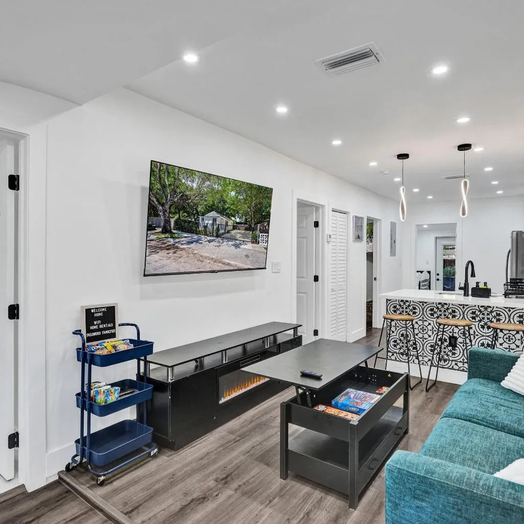 Photograph of Miami Heart Retreat, Stylish & Central With Games