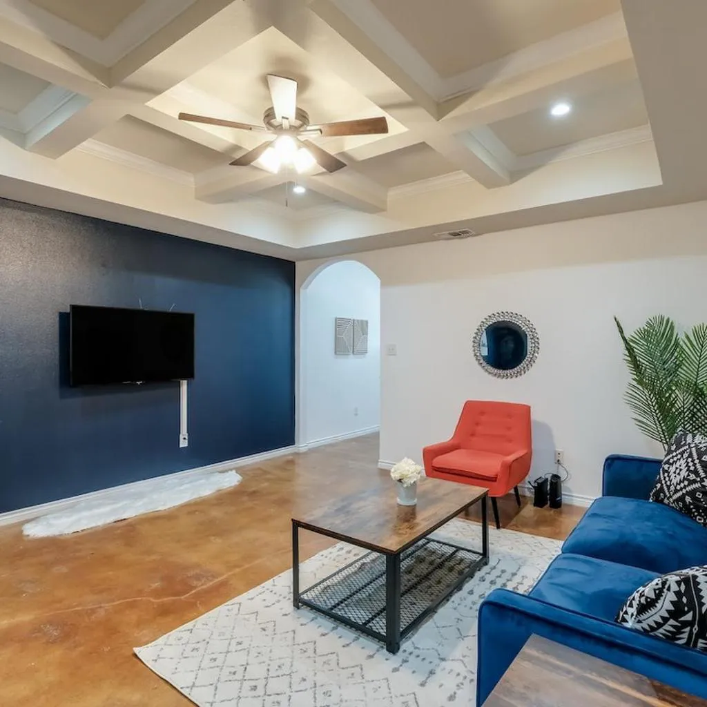 Photograph of SP3, Cozy Stay with Free Parking, Washer and Dryer, Fast WiFi, Near Methodist Hospital