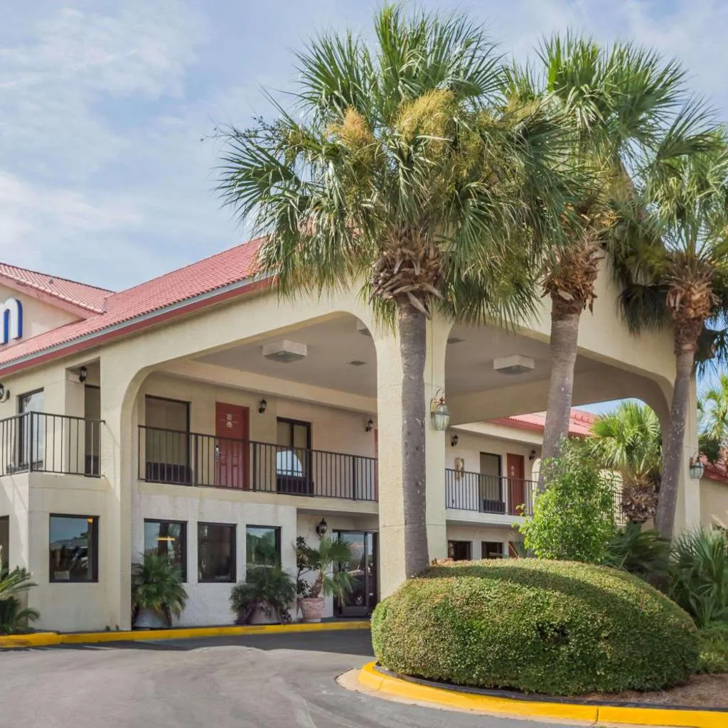 Photograph of Days Inn by Wyndham Destin