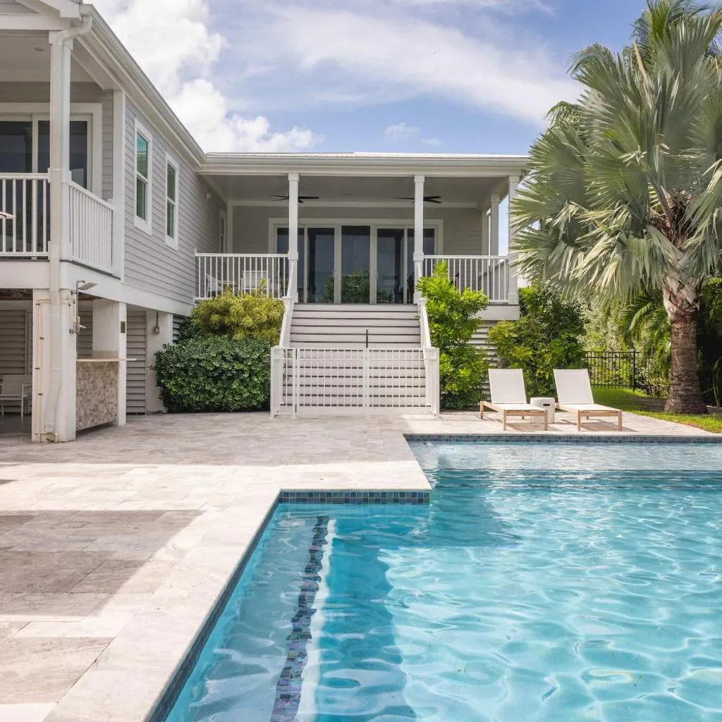 Photograph of Seagate House -Waterfront w Dock