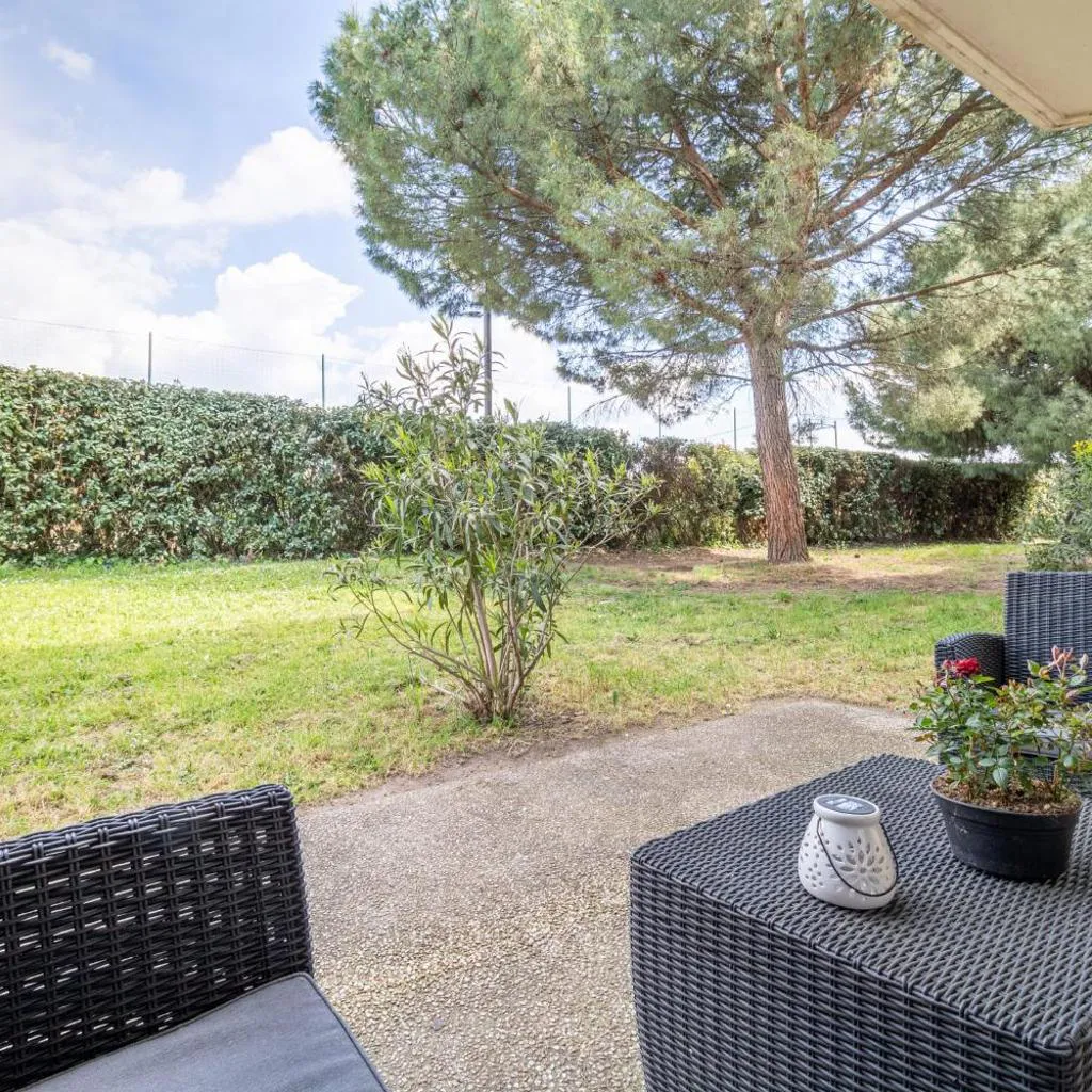 Photograph of Le Diamant - Bright apartment with pool
