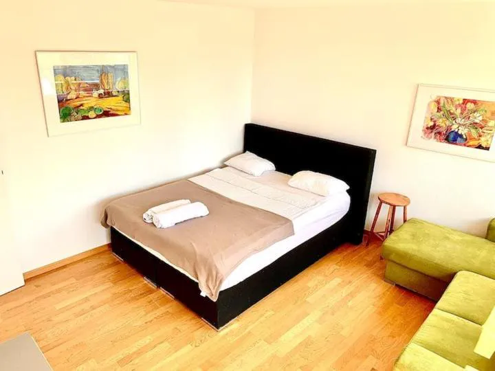 Photograph of City center Flats in Zurich Downtown, Jakobade - Self Checkin