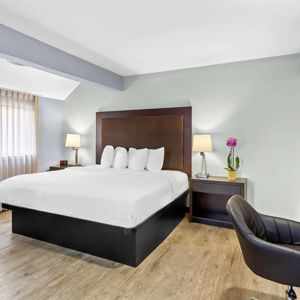 Photograph of SureStay Studio by Best Western Pensacola