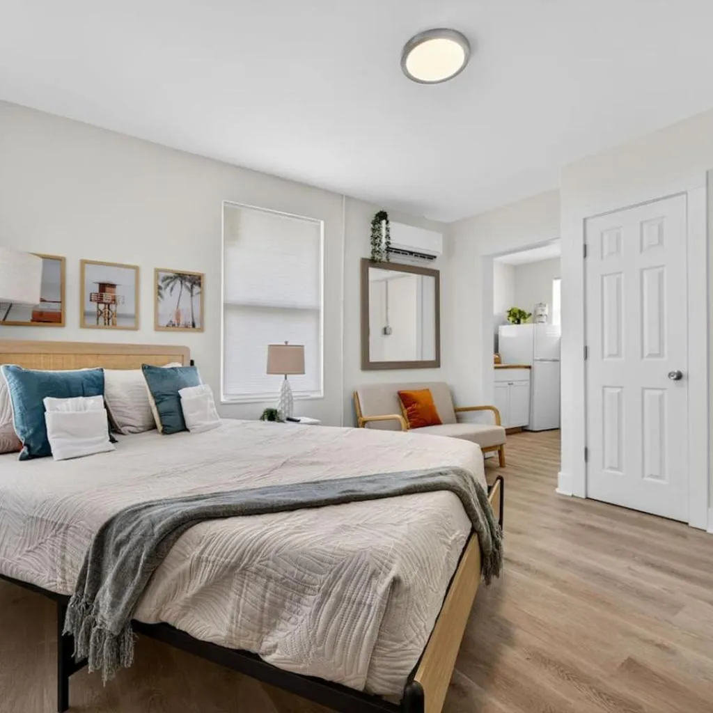 Photograph of Unit 9 Studio Cottage Close to Downtown NAS
