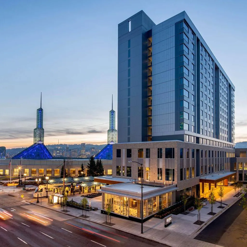 Photograph of Hyatt Regency Portland at the Oregon Convention Center