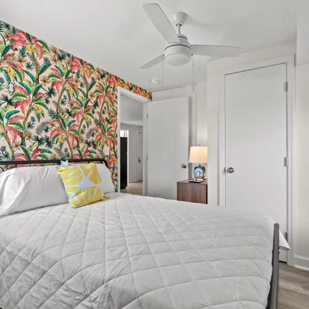 Photograph of TreeHouse Lodge Walk to Beach Pet-Friendly #105
