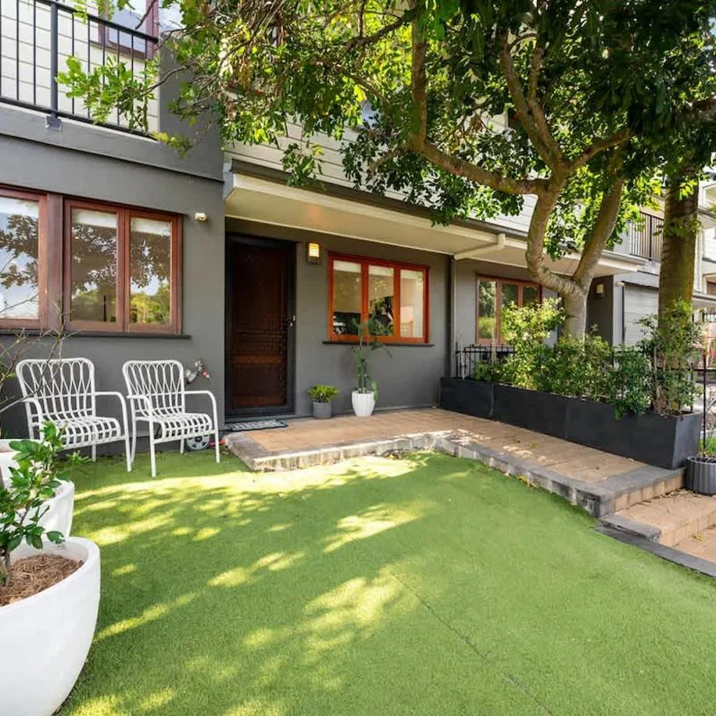 Photograph of Inner City Townhouse
