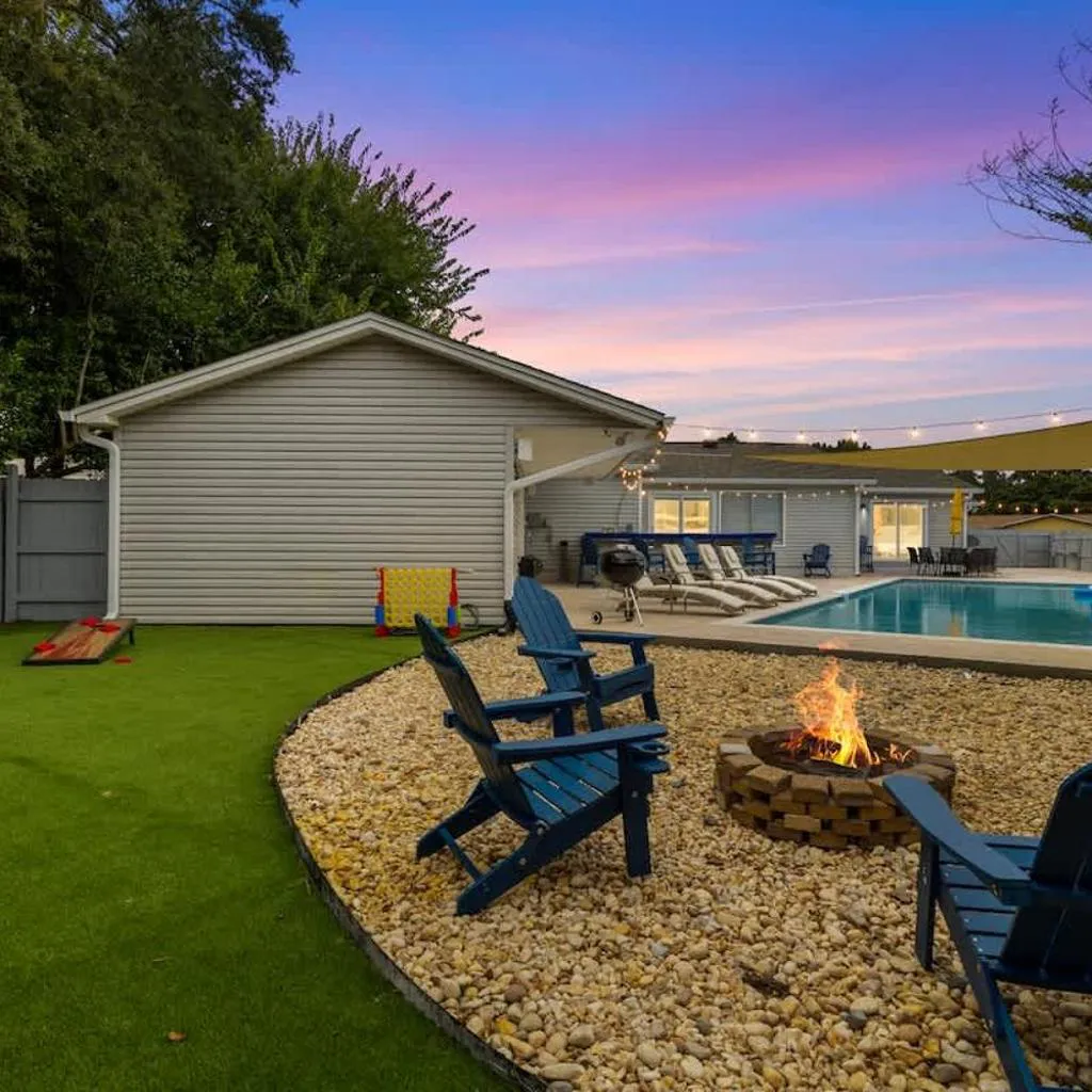 Photograph of Lagoona Villa a Poolside Paradise