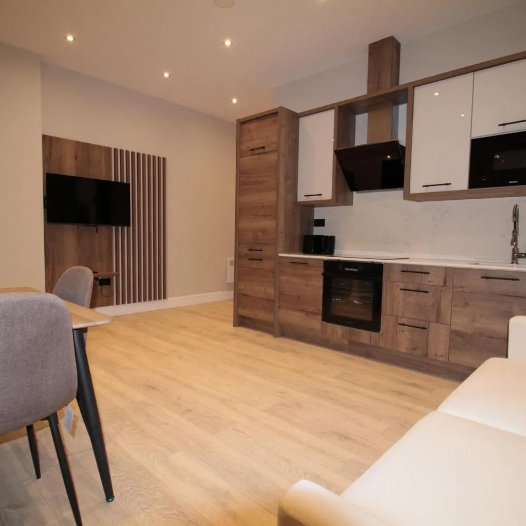 Photograph of One Bedroom Flat With Free parking in Acton