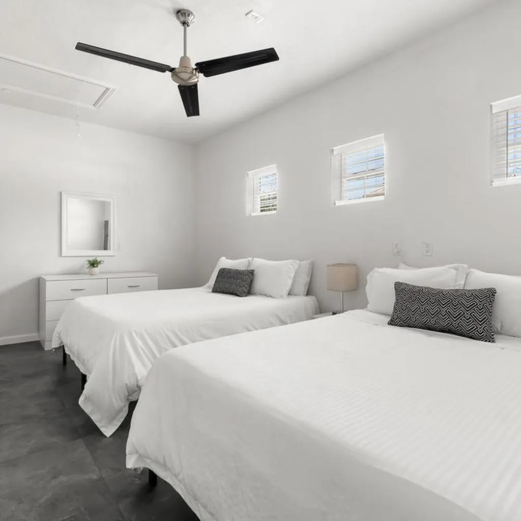Photograph of Budget-Friendly Home Deep Ellum Downtown Dallas Sleeps 16
