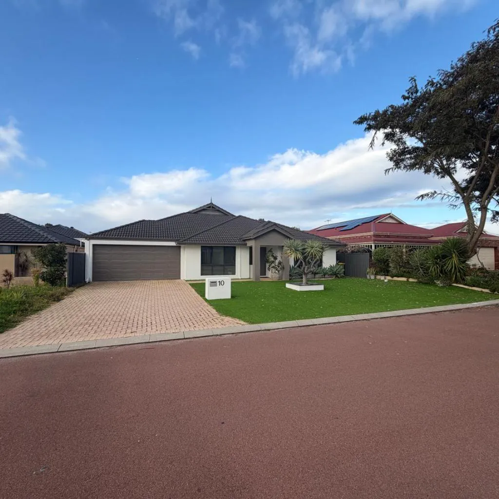 Photograph of Stylish Harrisdale Home, 20 Min to Perth CBD