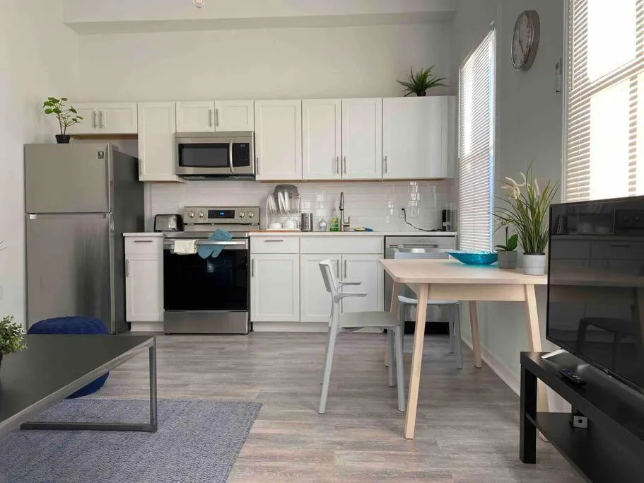 Photograph of Chic Bungalow Apartment steps from Armature Works & Downtown Riverwalk