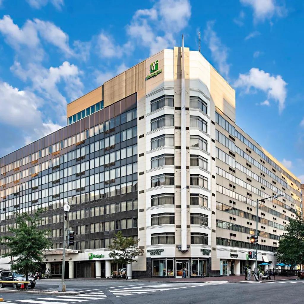 Photograph of Holiday Inn Washington Capitol - Natl Mall by IHG