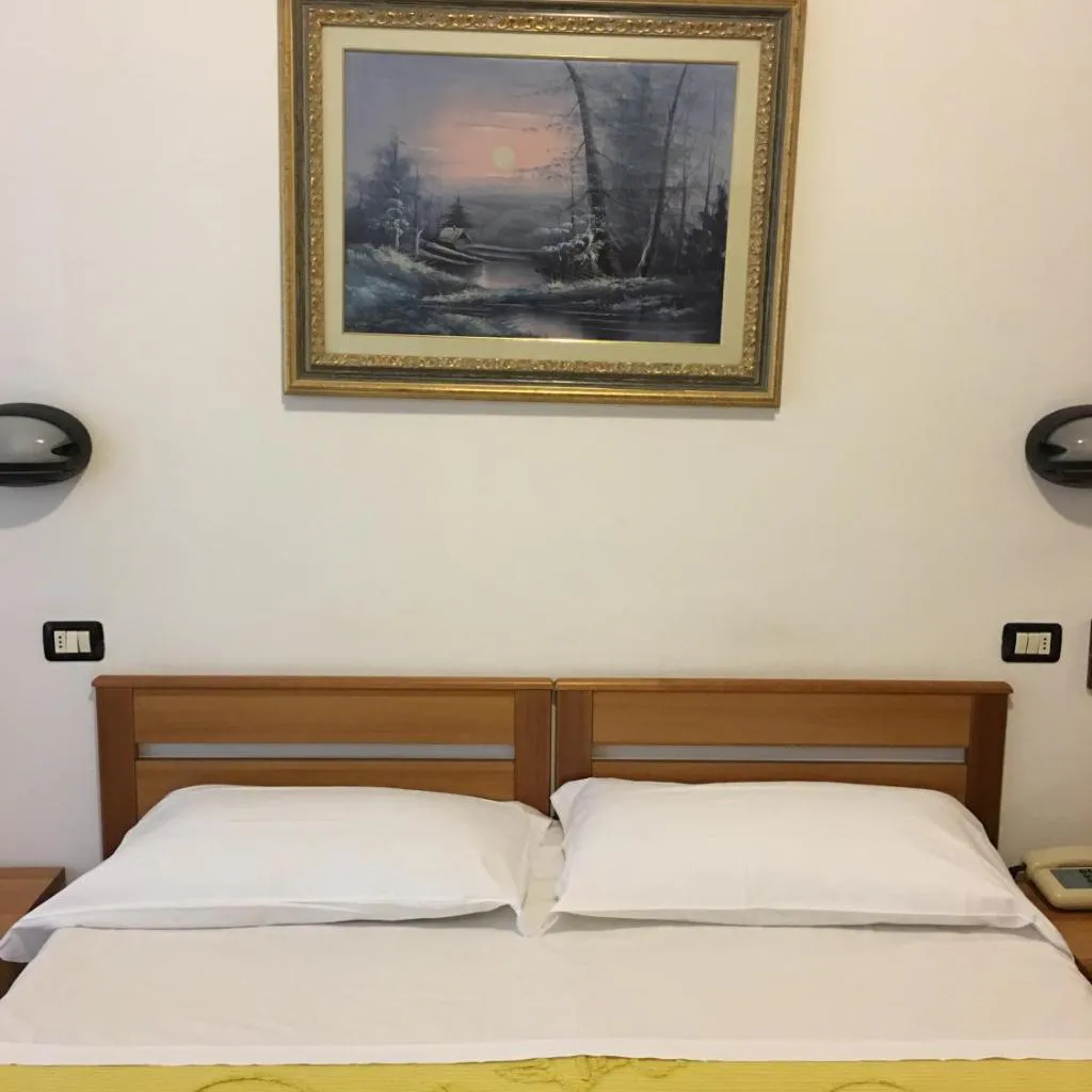 Photograph of Hotel Dora