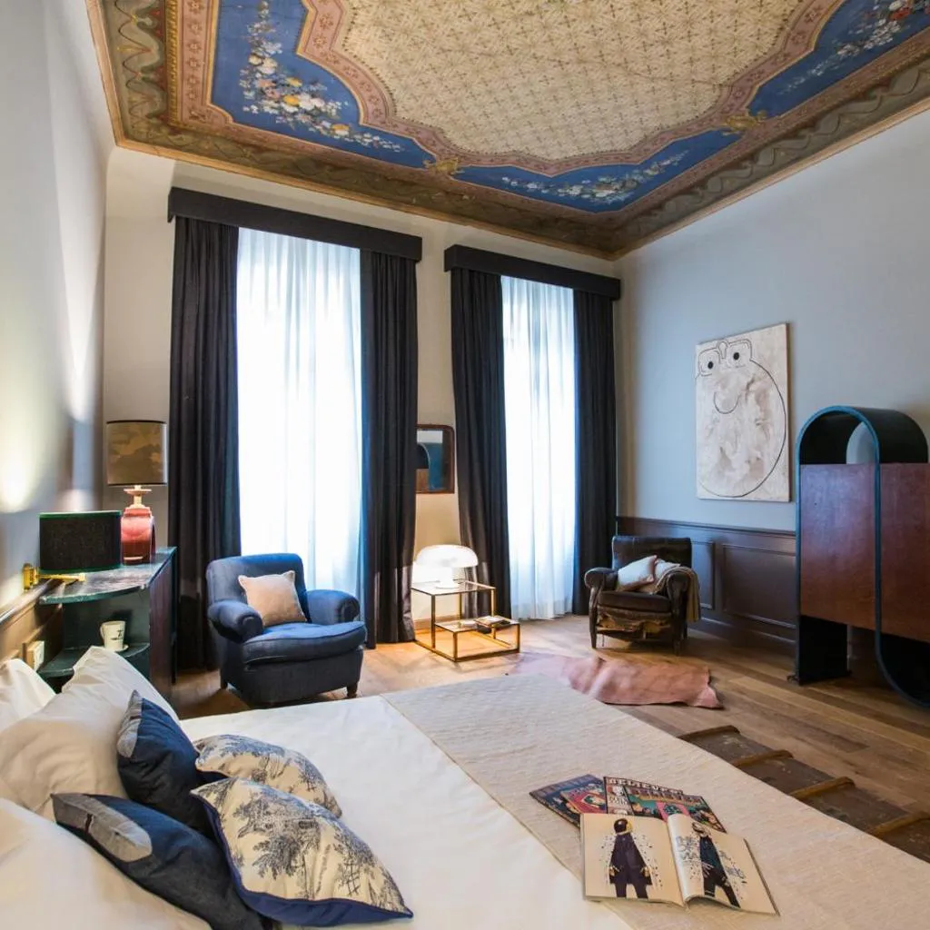 Photograph of Soprarno Suites