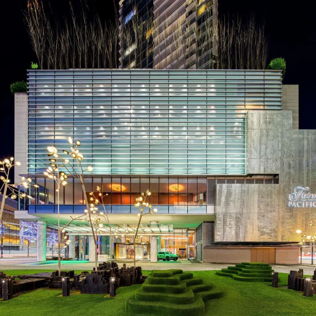 Photograph of Fairmont Pacific Rim